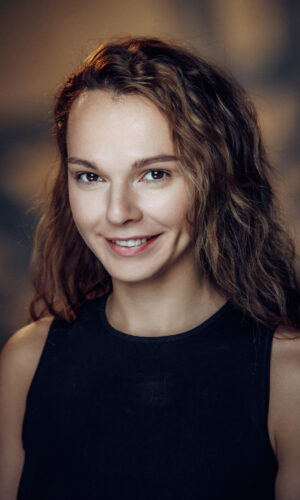 Анастасия Салтыкова - актерское портфолио, портрет крупным планом, улыбка