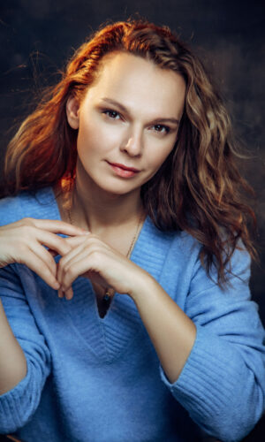Анастасия Салтыкова - актерское портфолио, поясной портрет, задумчивый образ